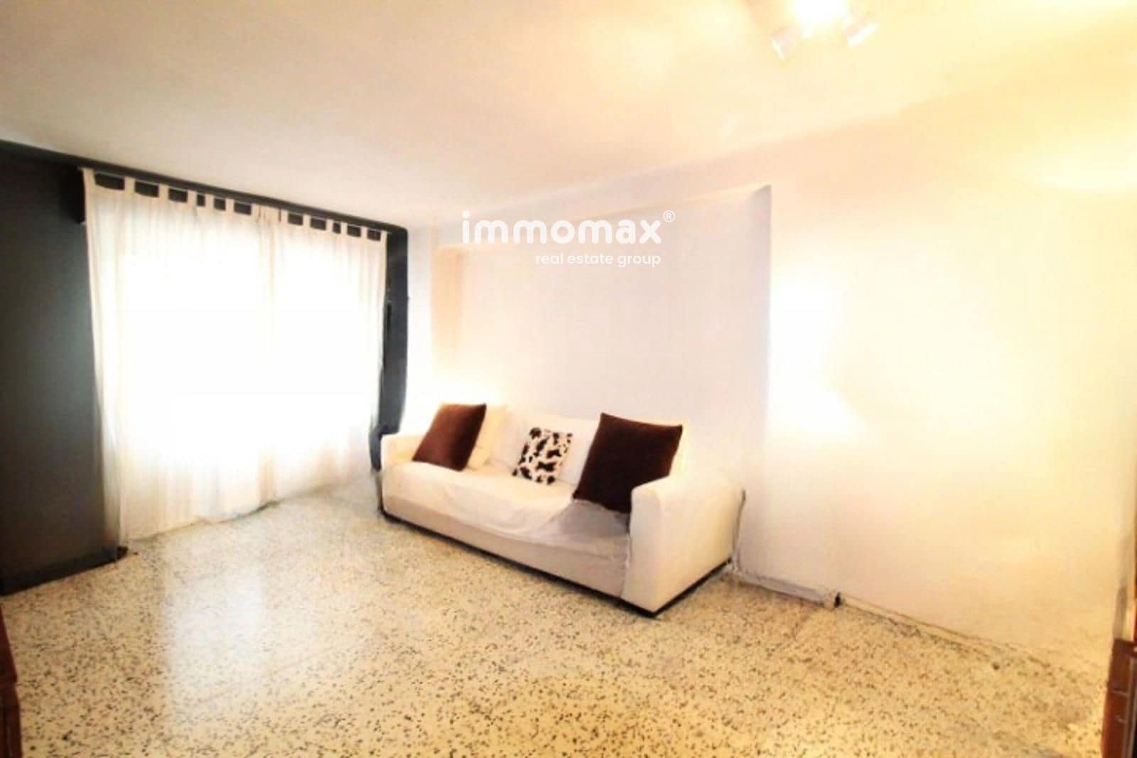 4 soveværelse Lejlighed til salg i Barcelona by - € 348.000 (Ref: 8619374)