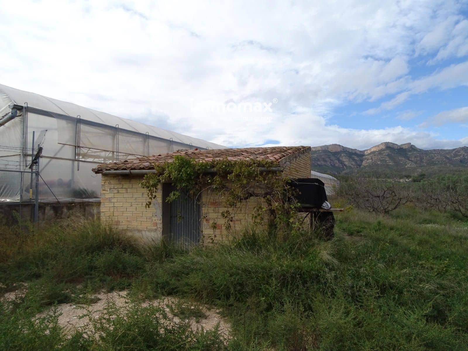 Ubebygd land til salgs i El Pinell de Brai - € 91 000 (Ref: 8639922)
