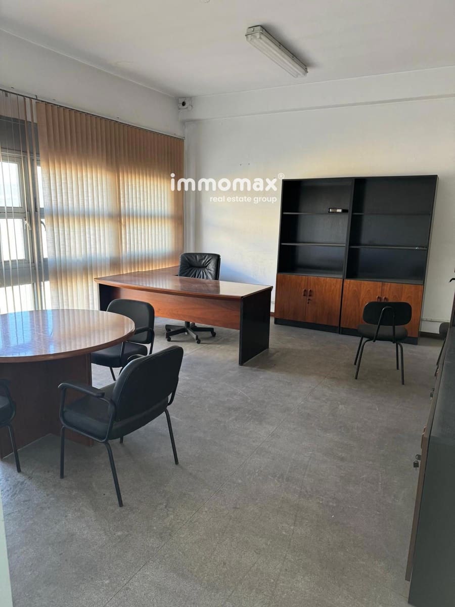 Erhverv til leje i Sant Boi de Llobregat - € 6.500 (Ref: 8645468)