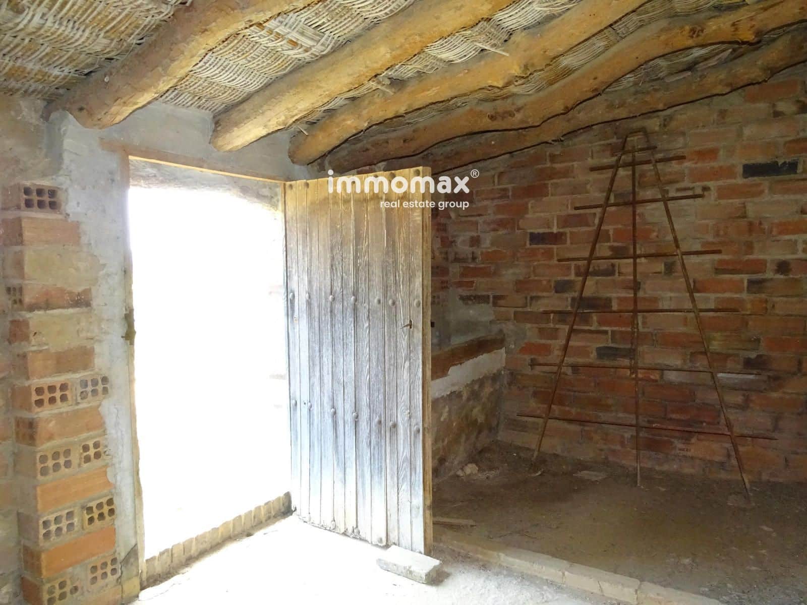 Grunde uden byggetilladelser til salg i El Pinell de Brai - € 23.000 (Ref: 8655465)