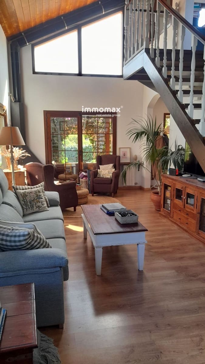 4 soveværelse Villa til salg i Sant Pere de Ribes med swimmingpool garage - € 720.000 (Ref: 8661372)