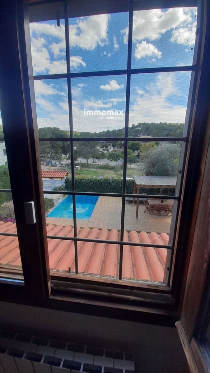 4 soveværelse Villa til salg i Sant Pere de Ribes med swimmingpool garage - € 720.000 (Ref: 8661372)