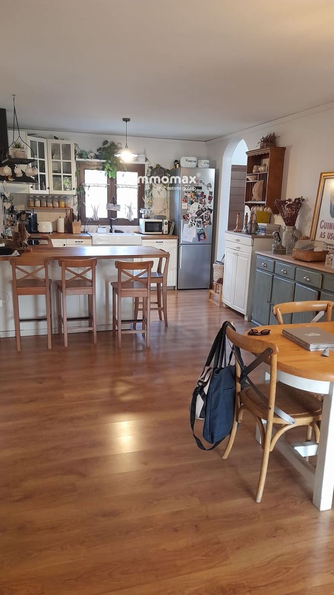 4 soveværelse Villa til salg i Sant Pere de Ribes med swimmingpool garage - € 720.000 (Ref: 8661372)