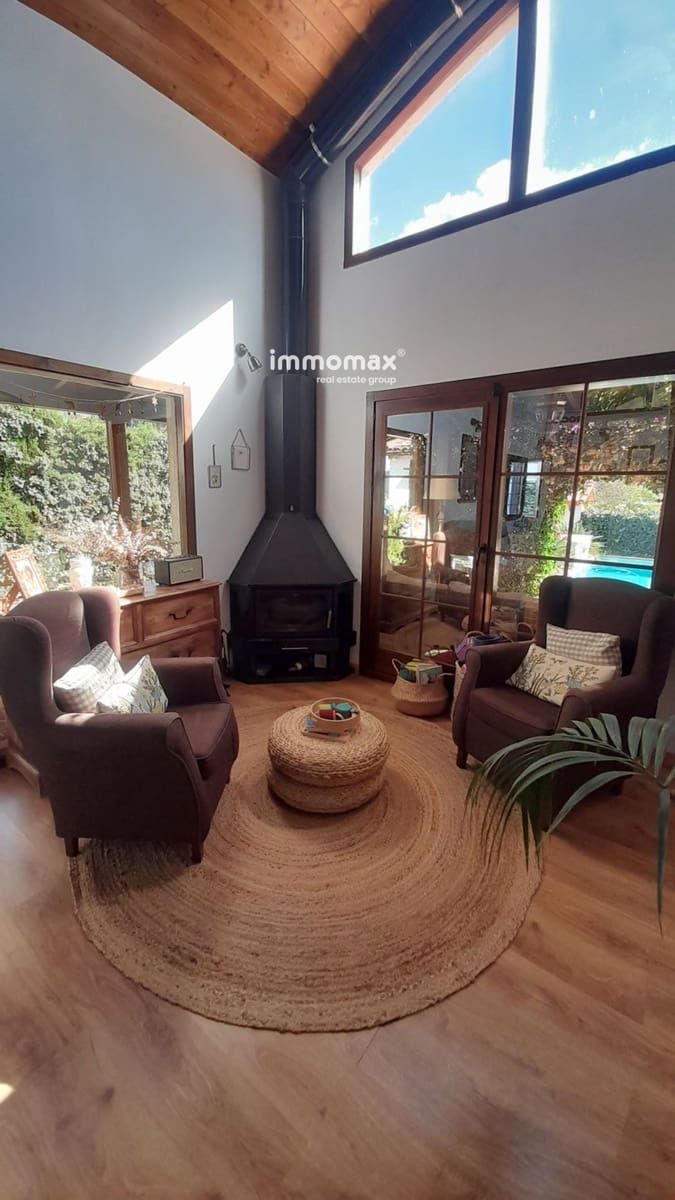 4 soveværelse Villa til salg i Sant Pere de Ribes med swimmingpool garage - € 720.000 (Ref: 8661372)