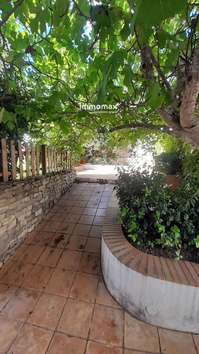 4 soveværelse Villa til salg i Sant Pere de Ribes med swimmingpool garage - € 720.000 (Ref: 8661372)