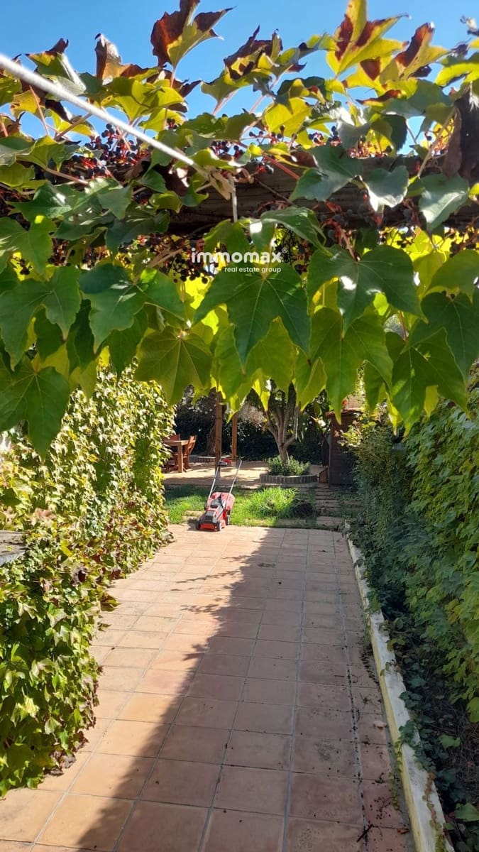 4 soveværelse Villa til salg i Sant Pere de Ribes med swimmingpool garage - € 720.000 (Ref: 8661372)