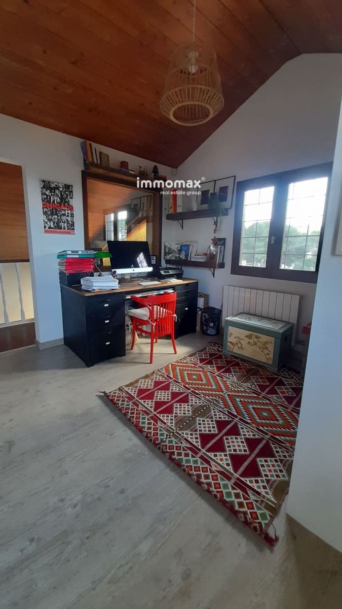 4 soveværelse Villa til salg i Sant Pere de Ribes med swimmingpool garage - € 720.000 (Ref: 8661372)