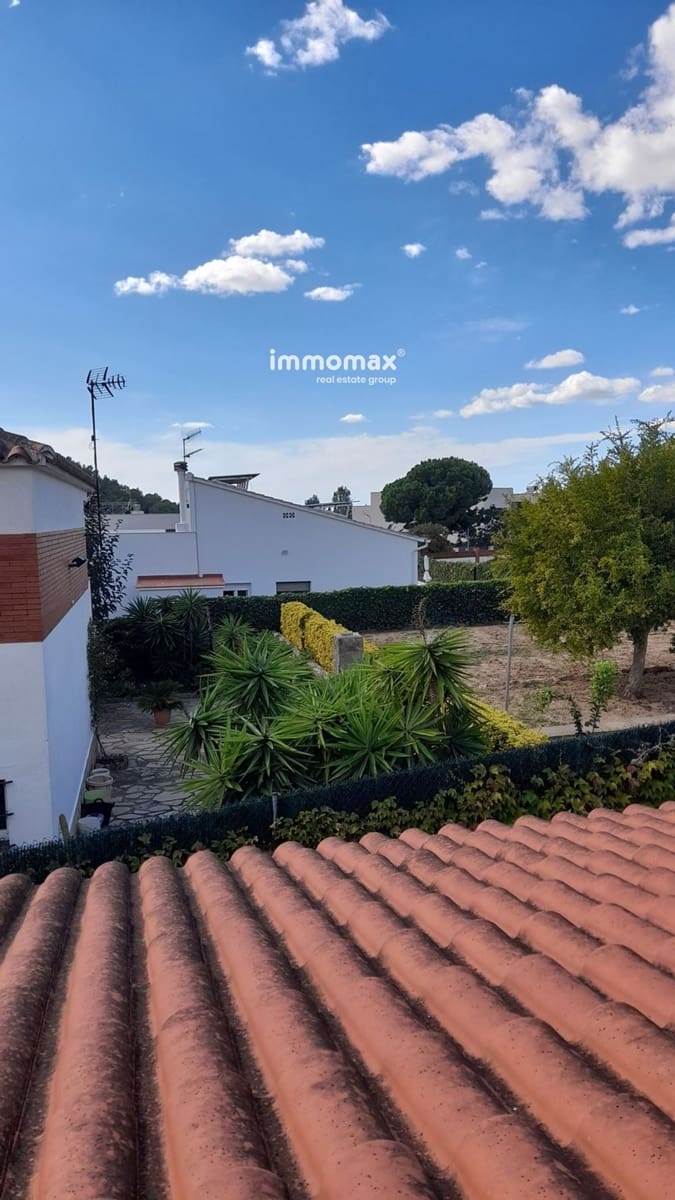 4 soveværelse Villa til salg i Sant Pere de Ribes med swimmingpool garage - € 720.000 (Ref: 8661372)