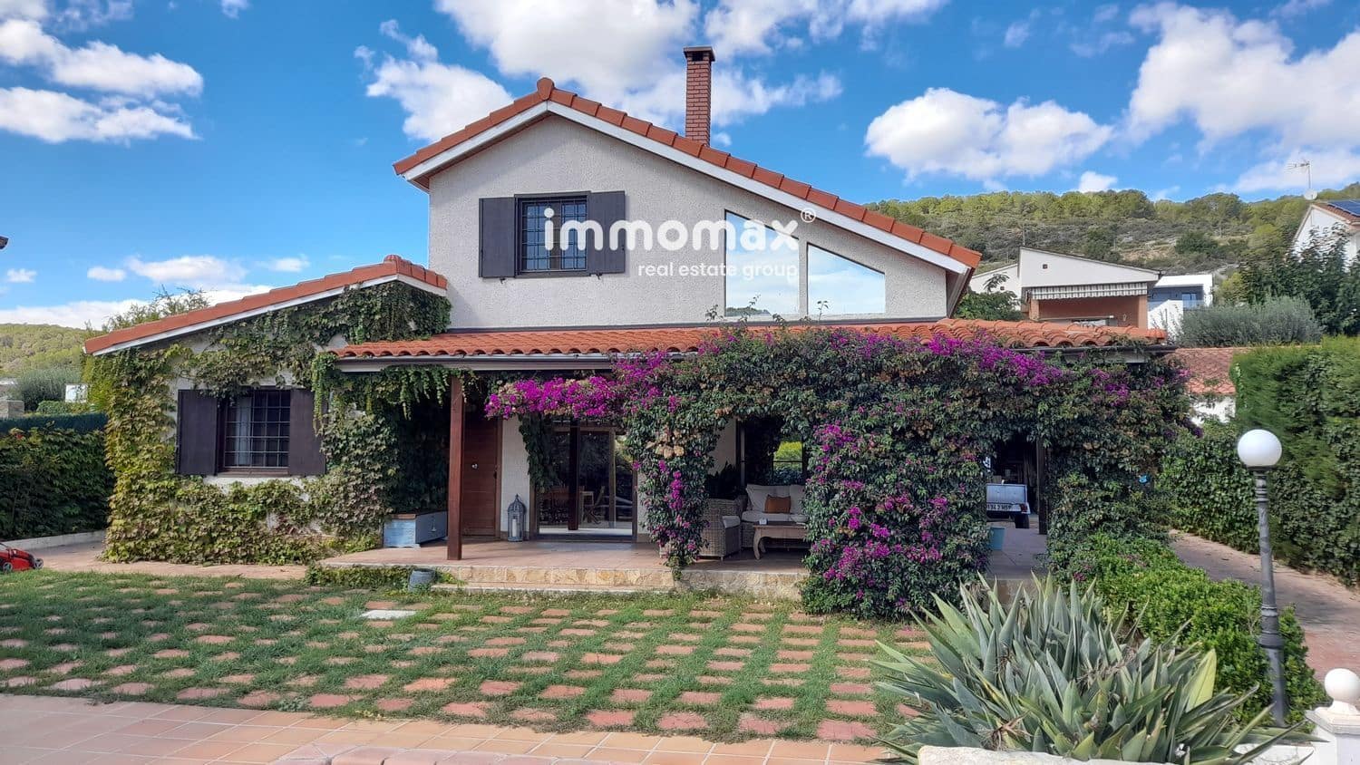 4 soveværelse Villa til salg i Sant Pere de Ribes med swimmingpool garage - € 720.000 (Ref: 8661372)