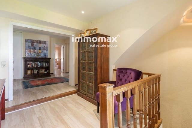 6 makuuhuone Huvila myytävänä paikassa Castelldefels mukana uima-altaan 
autotalli - 2 199 000 € (Ref: 8674888)