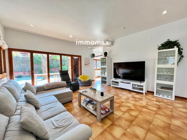 4 soveværelse Villa til salg i Vilanova i la Geltrú med swimmingpool garage - € 1.190.000 (Ref: 8674897)