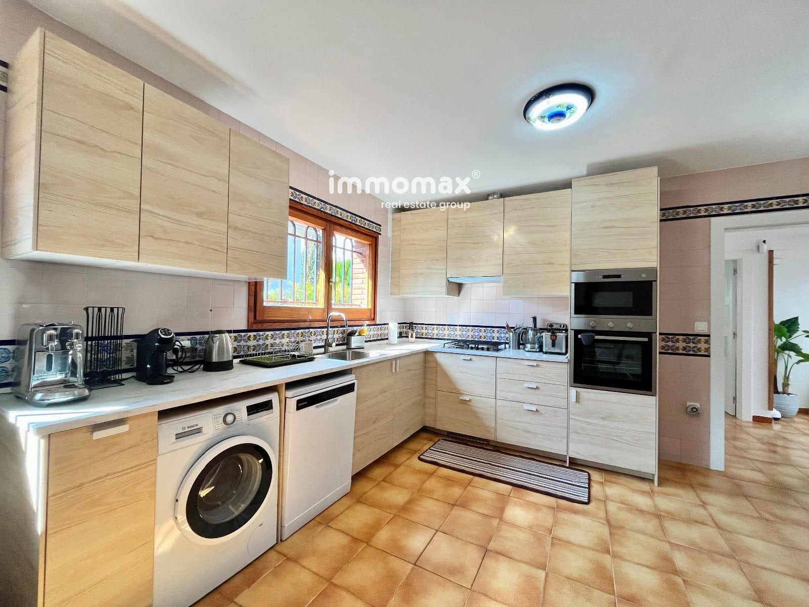 4 soveværelse Villa til salg i Vilanova i la Geltru med swimmingpool garage - € 1.190.000 (Ref: 8674897)