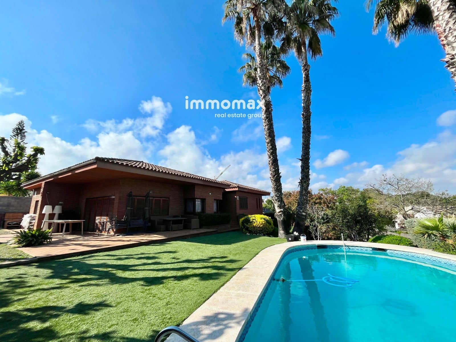 4 soveværelse Villa til salg i Vilanova i la Geltru med swimmingpool garage - € 1.190.000 (Ref: 8674897)