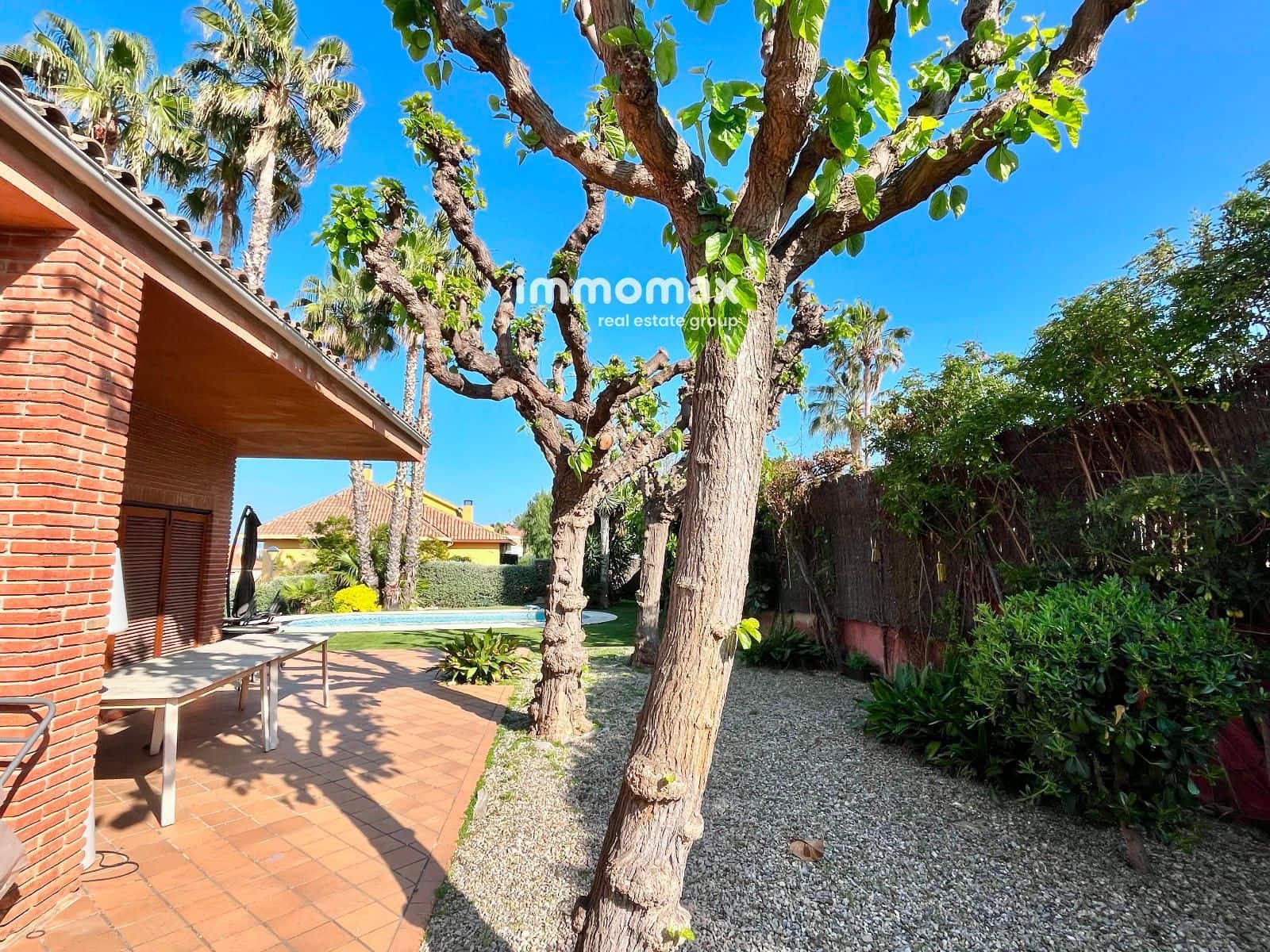 4 soveværelse Villa til salg i Vilanova i la Geltru med swimmingpool garage - € 1.190.000 (Ref: 8674897)