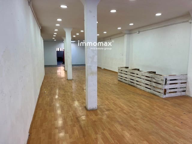 Kaupallinen vuokrattavana paikassa Sabadell - 1 100 € (Ref: 8695990)