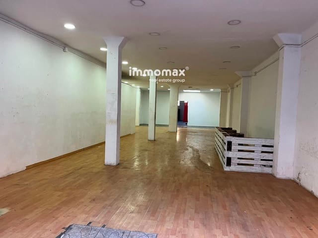 Kaupallinen vuokrattavana paikassa Sabadell - 1 100 € (Ref: 8695990)