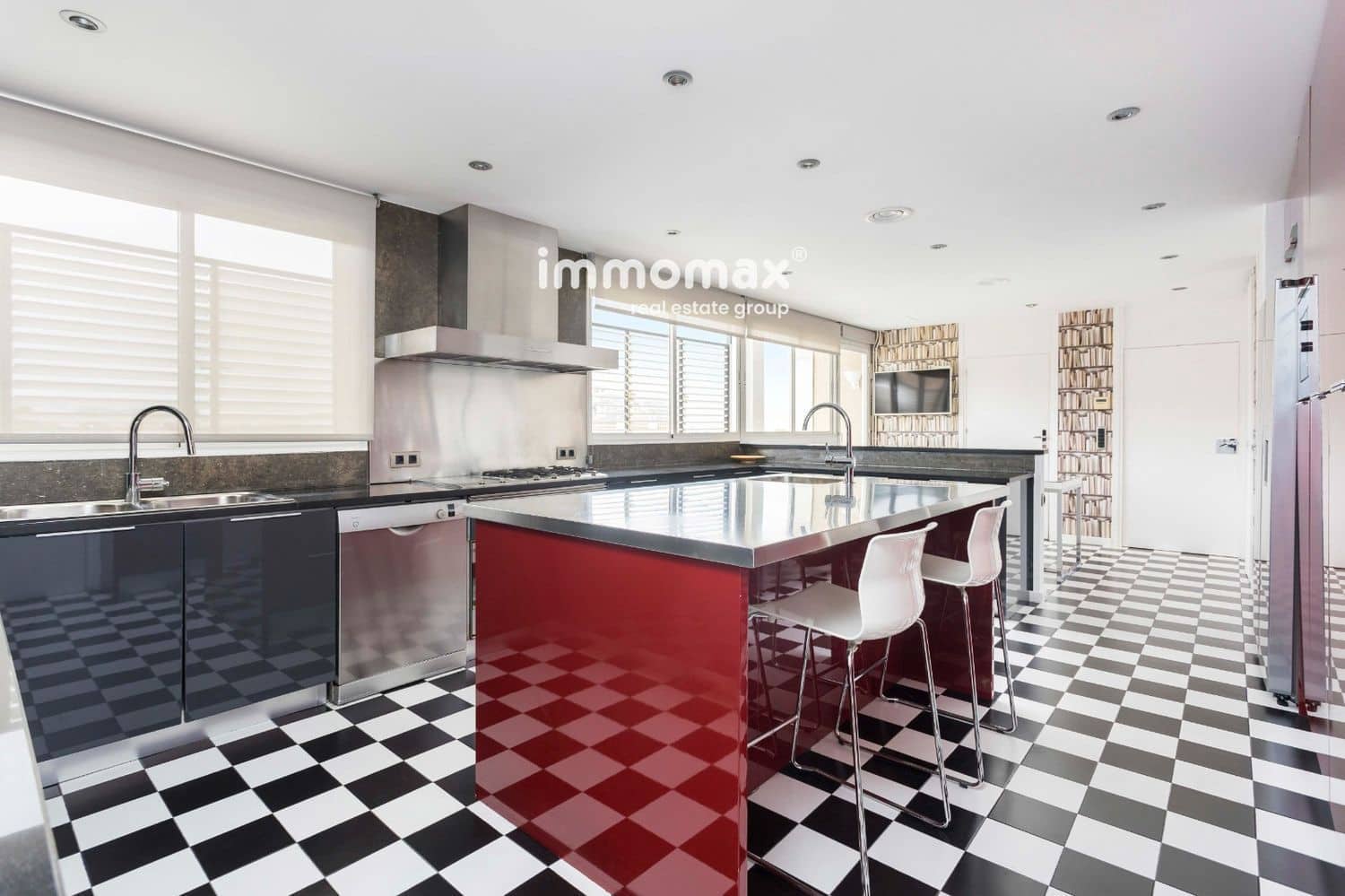 5 soveværelse Penthouse til leje i Barcelona by med garage - € 17.000 (Ref: 8757093)