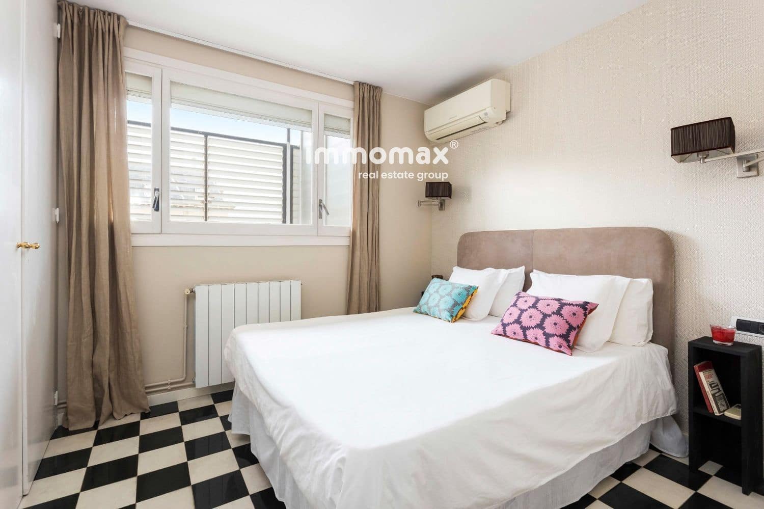 5 soveværelse Penthouse til leje i Barcelona by med garage - € 17.000 (Ref: 8757093)