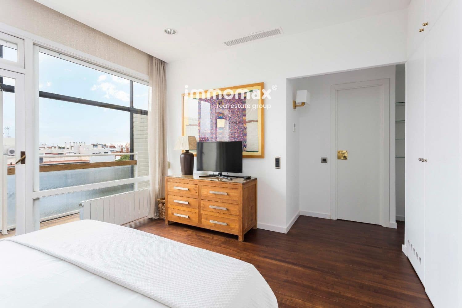 5 soveværelse Penthouse til leje i Barcelona by med garage - € 17.000 (Ref: 8757093)