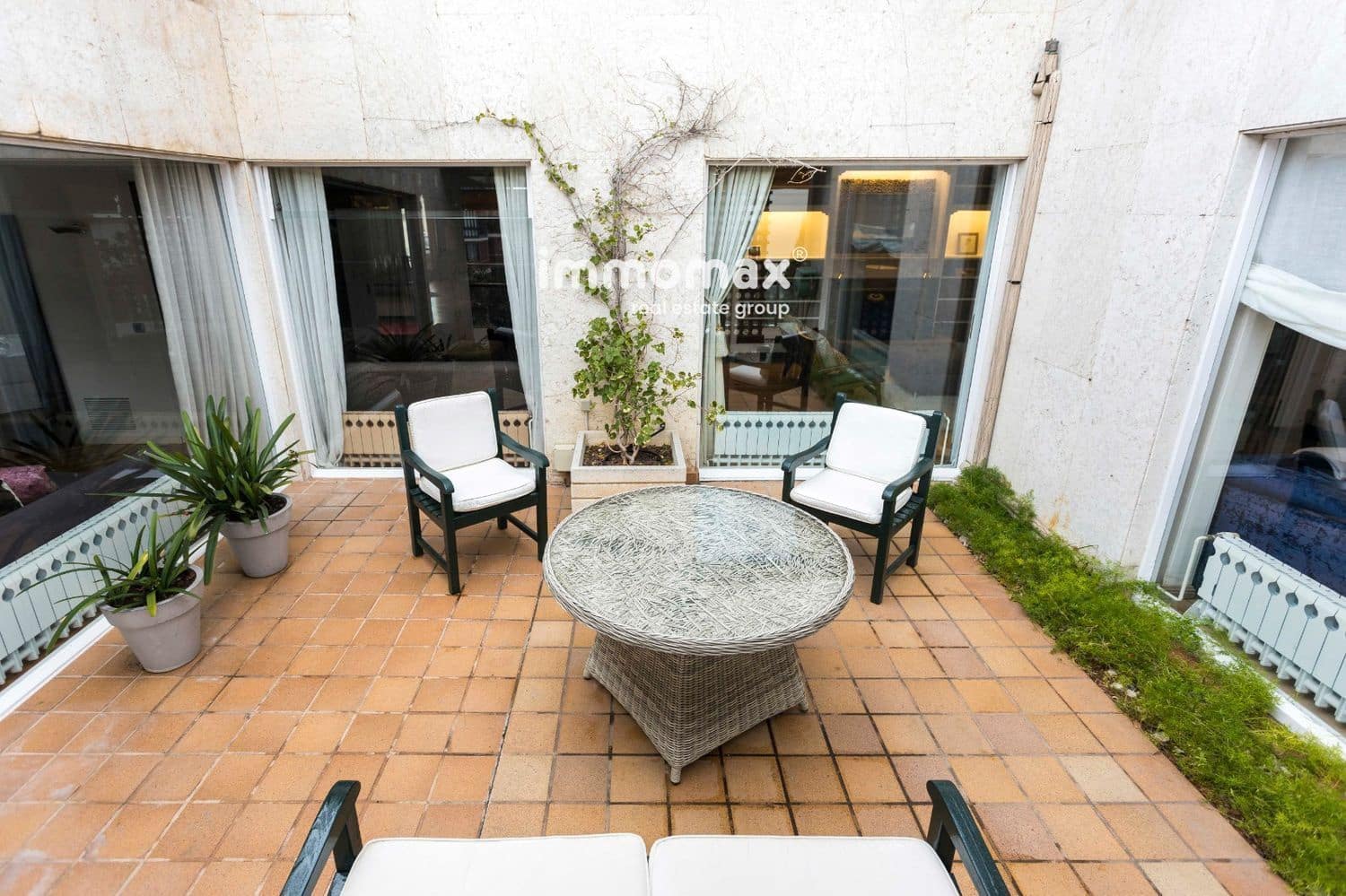 5 soveværelse Penthouse til leje i Barcelona by med garage - € 17.000 (Ref: 8757093)