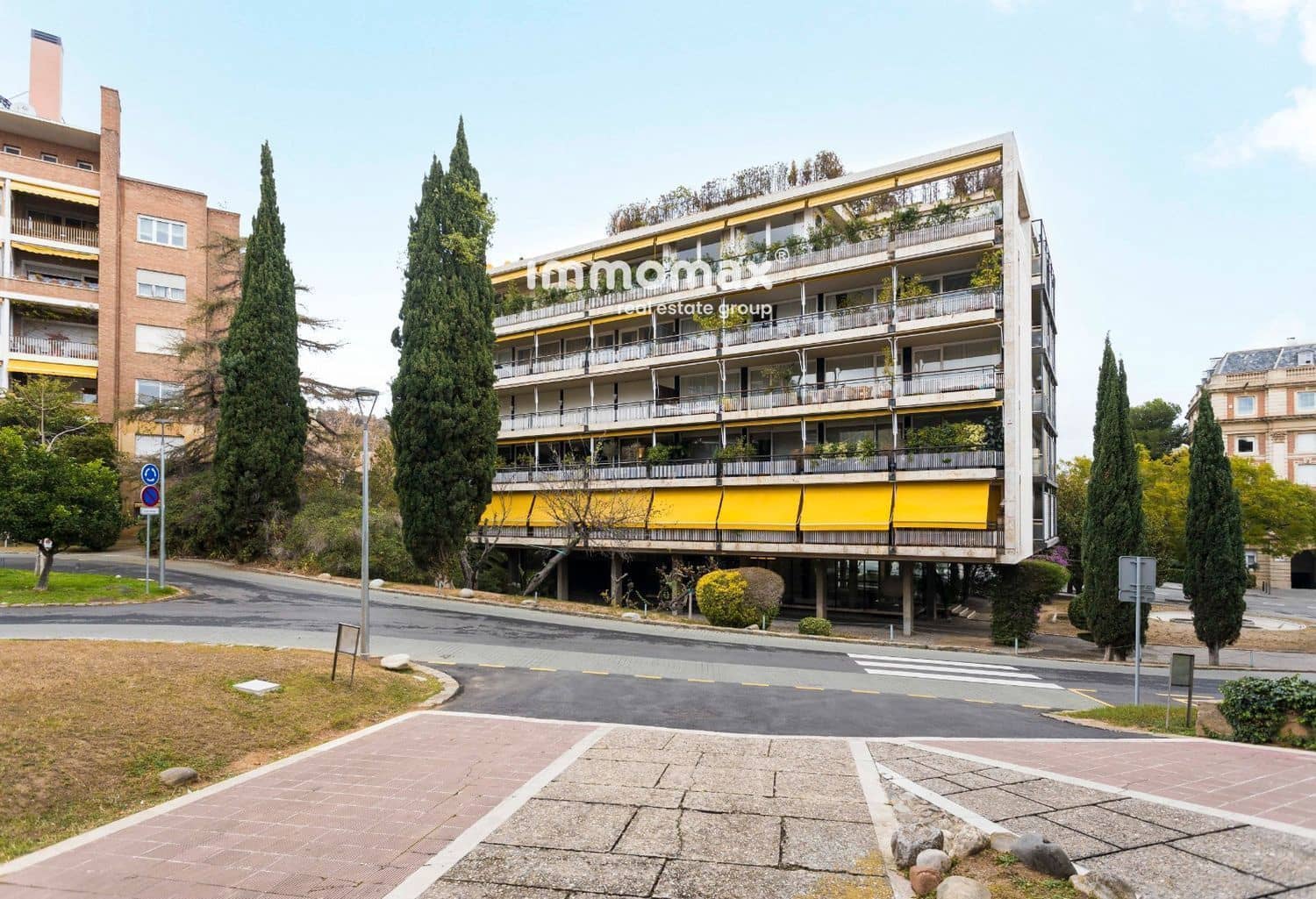 5 soveværelse Penthouse til leje i Barcelona by med garage - € 17.000 (Ref: 8757093)