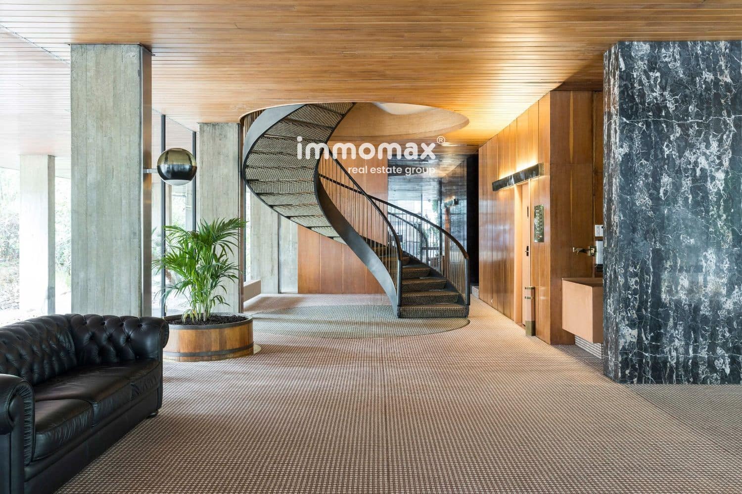 5 soveværelse Penthouse til leje i Barcelona by med garage - € 17.000 (Ref: 8757093)