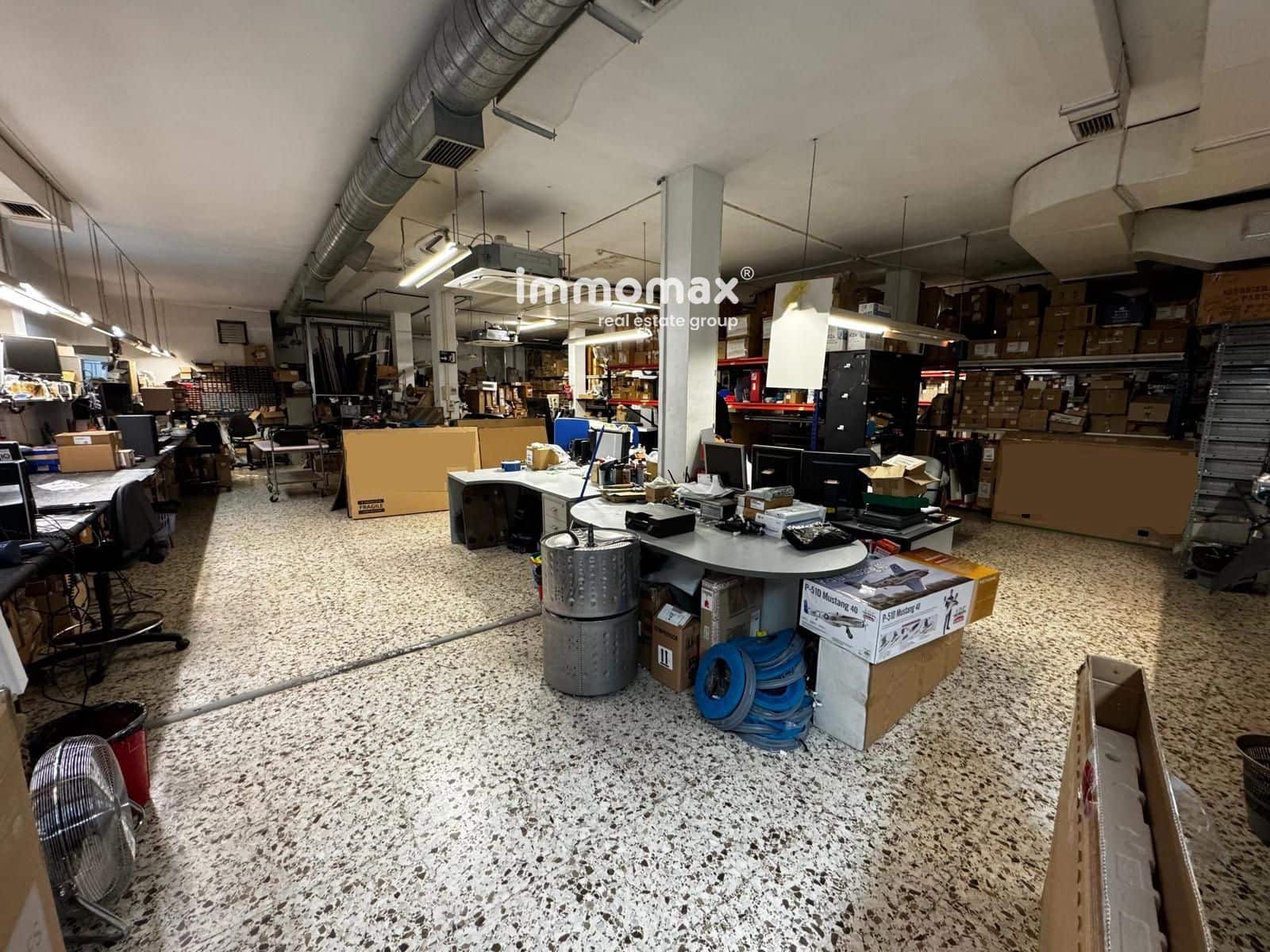 Kommersiell til salgs i Sant Boi de Llobregat - € 275 000 (Ref: 8780854)