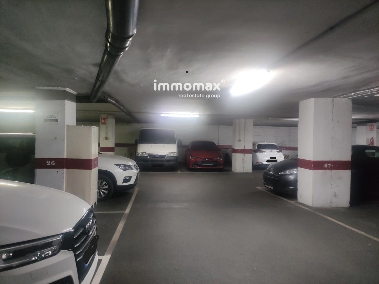 Garasje til salgs i L'Hospitalet de Llobregat - € 14 900 (Ref: 8782024)