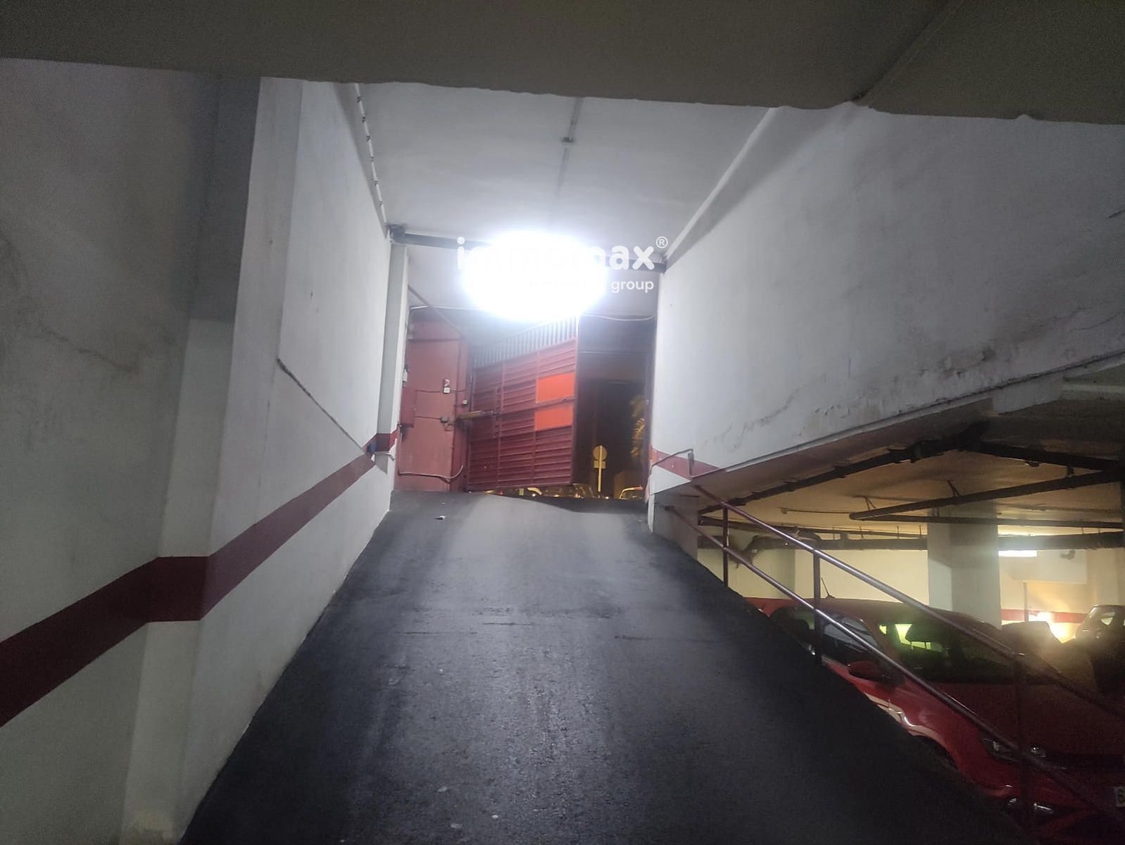 Garasje til salgs i L'Hospitalet de Llobregat - € 14 900 (Ref: 8782024)