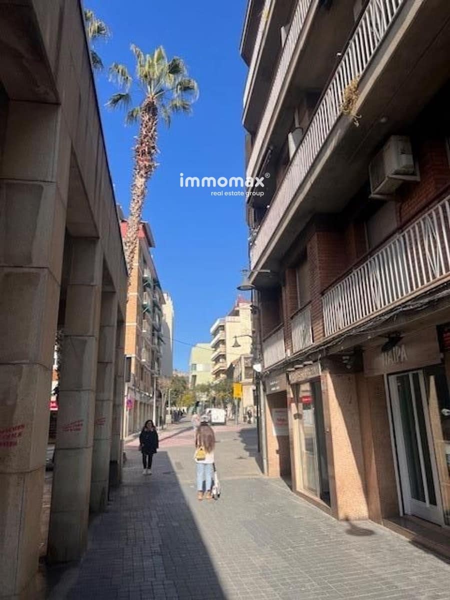 Commercieel te koop in Sant Feliu de Llobregat - € 172.000 (Ref: 8788095)