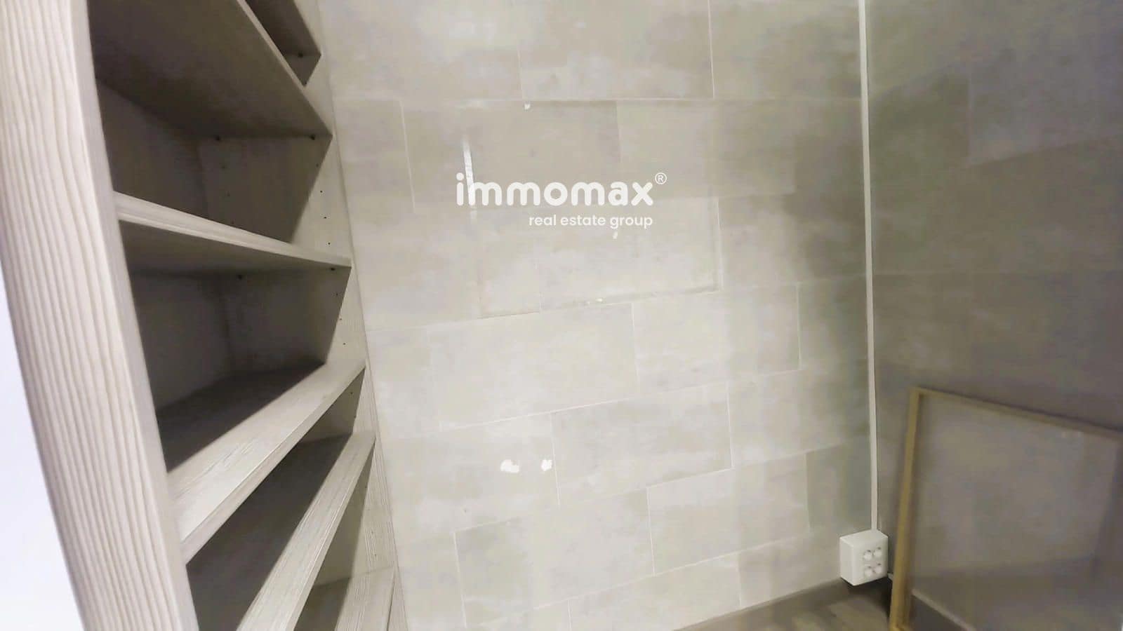 Kommersiell til leie i Barcelona by - € 450 (Ref: 8790974)