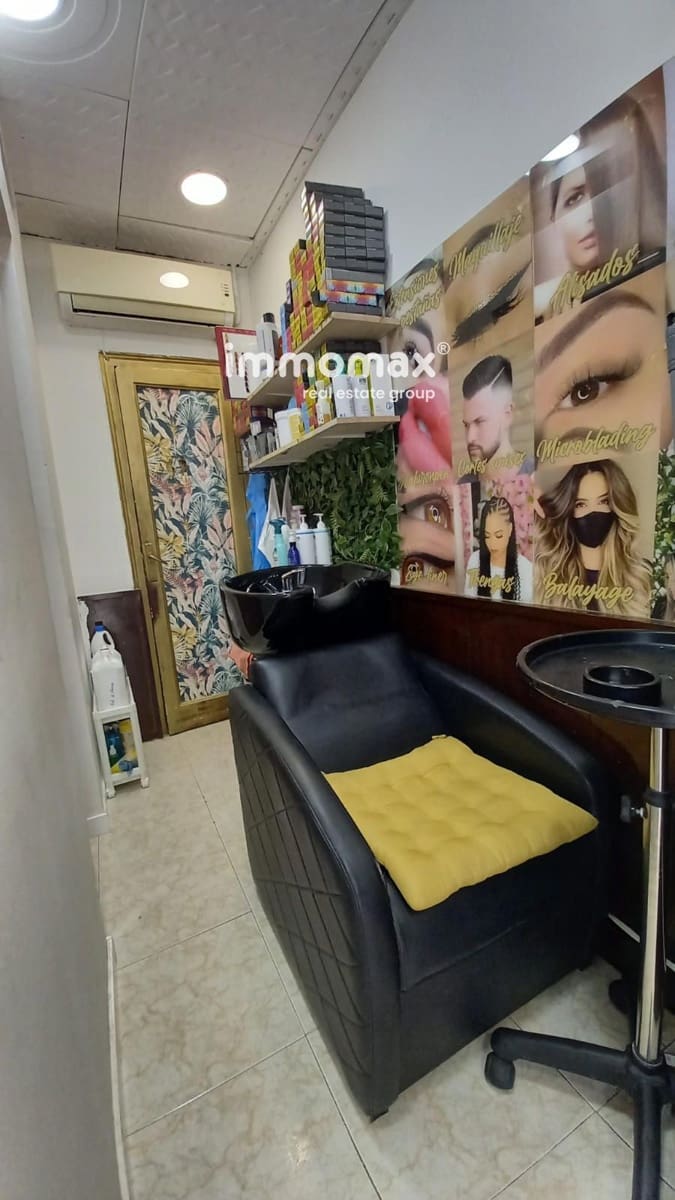 Commercieel te huur in Barcelona stad - € 650 (Ref: 8835538)