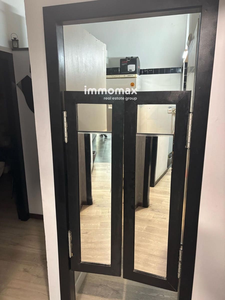 Erhverv til leje i Barcelona by - € 2.300 (Ref: 8852959)