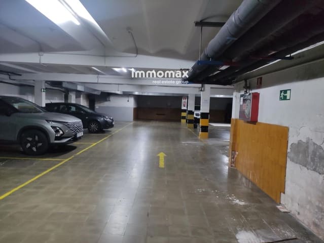 Garage for rent in Barcelona city - € 130 (Ref: 8855884)