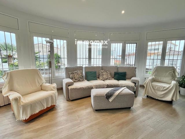 3 camera da letto Villa in vendita in Vilanova i la Geltrú con garage - 430.000 € (Rif: 8873588)