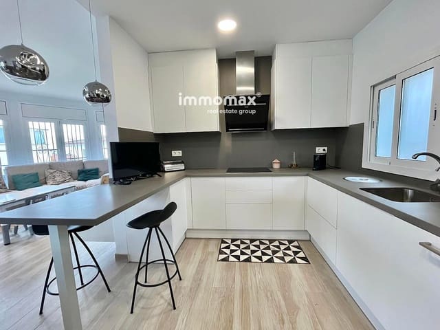 3 camera da letto Villa in vendita in Vilanova i la Geltrú con garage - 430.000 € (Rif: 8873588)