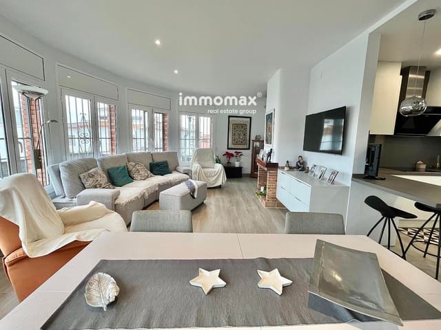 3 camera da letto Villa in vendita in Vilanova i la Geltrú con garage - 430.000 € (Rif: 8873588)