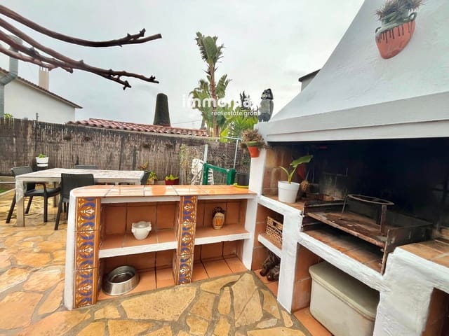 3 soveværelse Villa til salg i Vilanova i la Geltrú med garage - € 430.000 (Ref: 8873588)