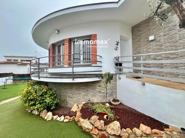 3 slaapkamer Villa te koop in Vilanova i la Geltrú met garage - € 430.000 (Ref: 8873588)