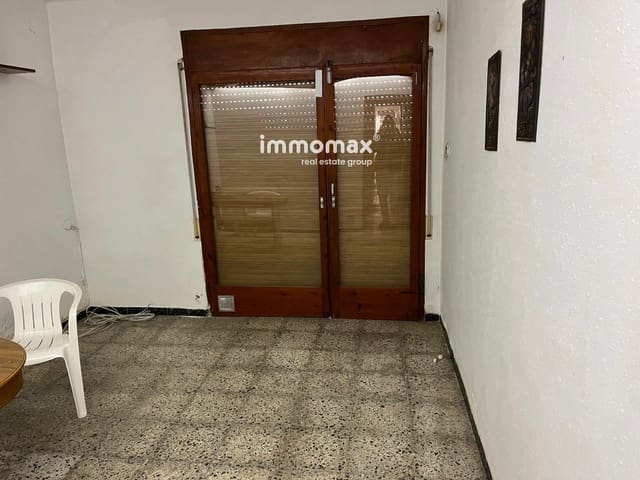 4 bedroom Townhouse for sale in Granollers with garage - € 400,000 (Ref: 8880581)