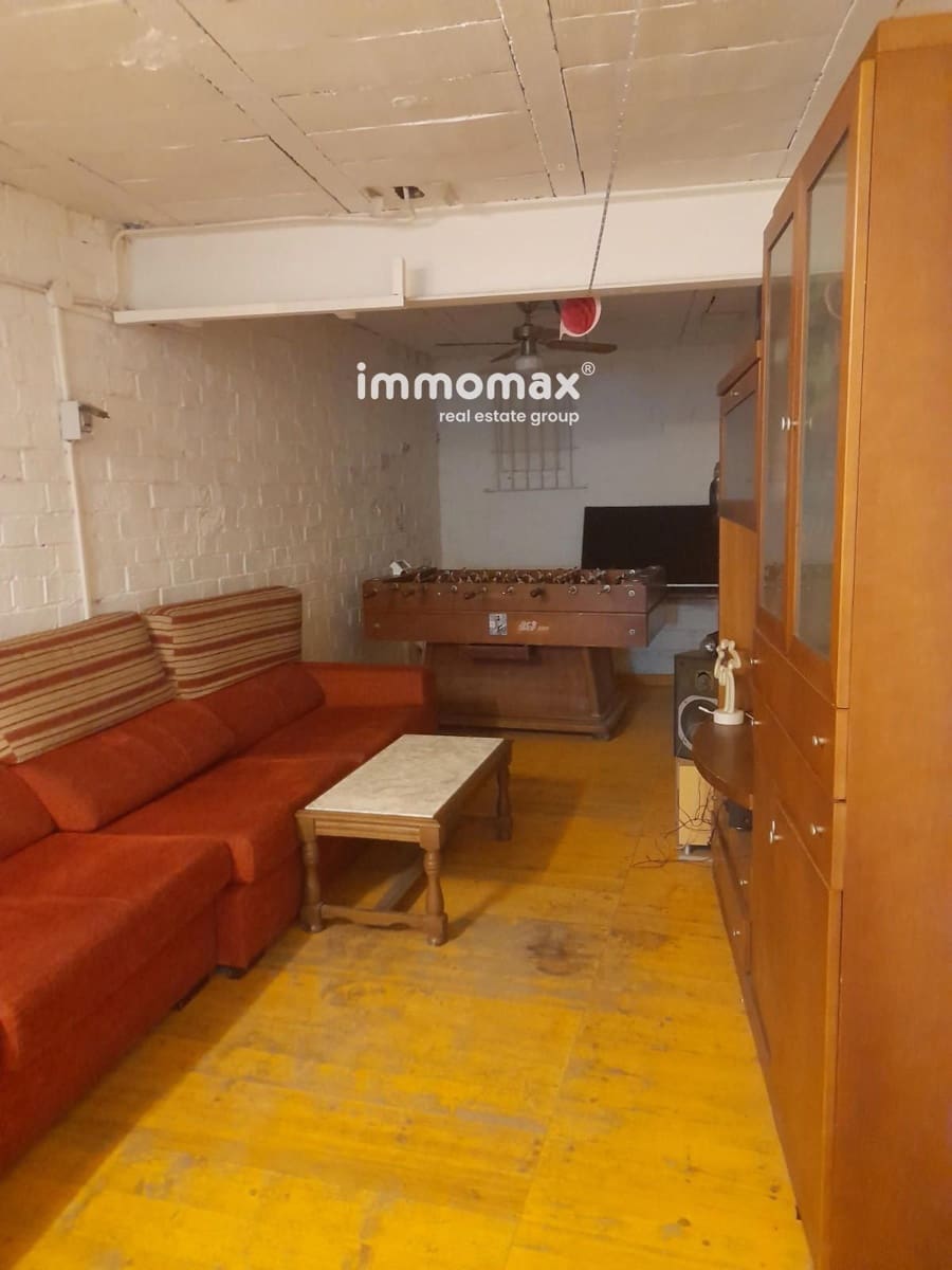 Commercial for rent in Sant Joan Despi - € 800 (Ref: 8882062)