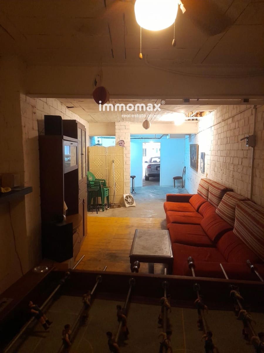 Commercial for rent in Sant Joan Despi - € 800 (Ref: 8882062)