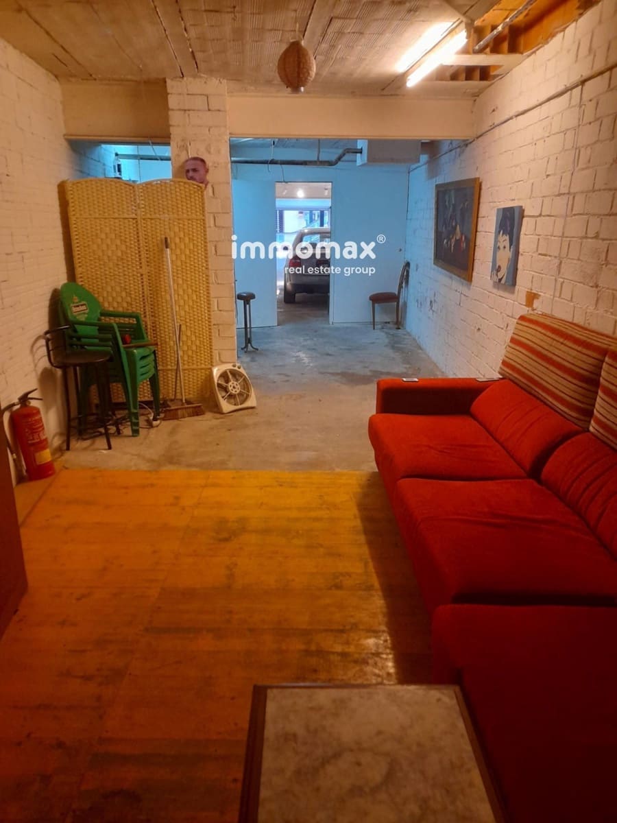 Commercial for rent in Sant Joan Despi - € 800 (Ref: 8882062)
