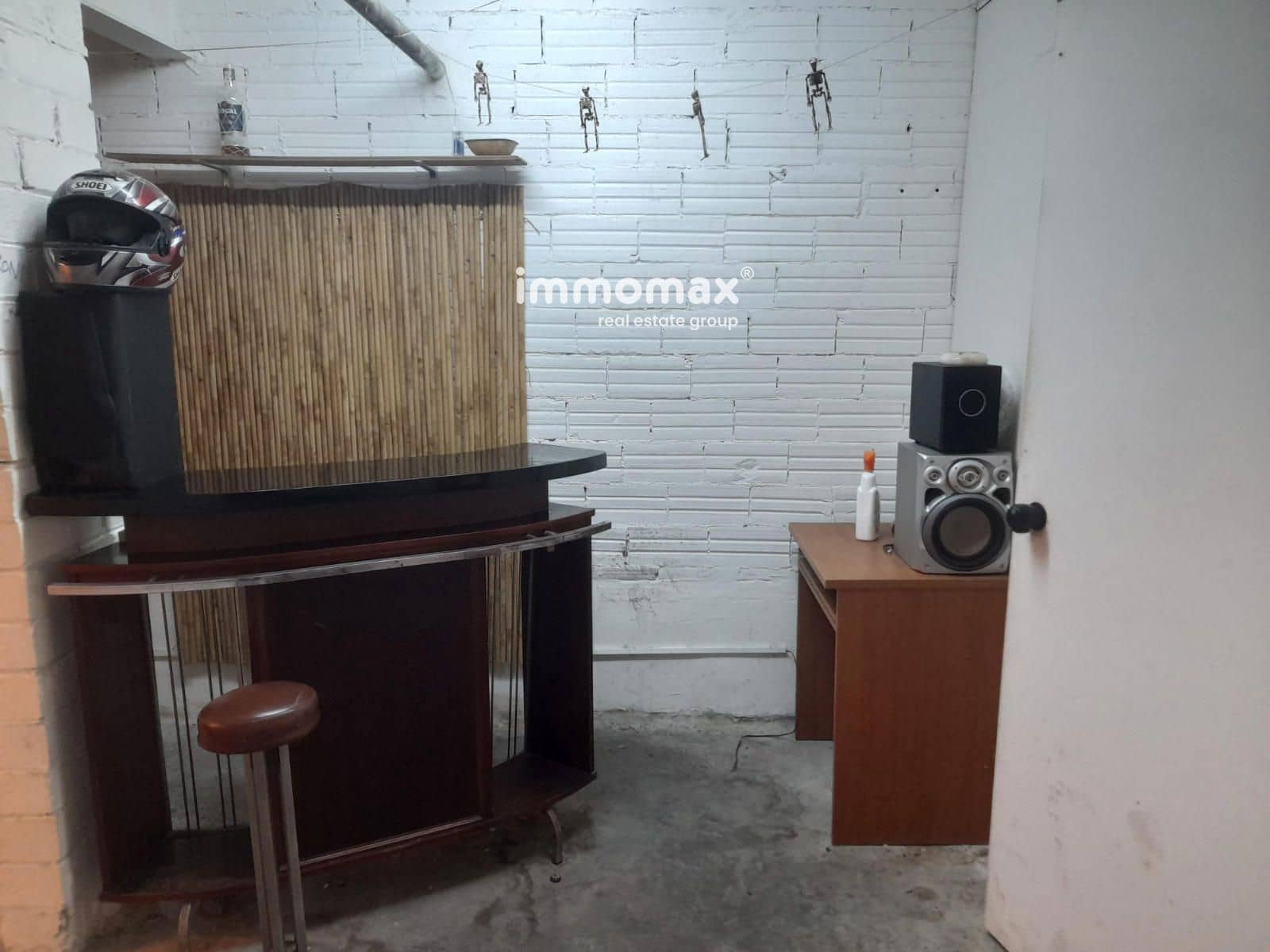 Commercial for rent in Sant Joan Despi - € 800 (Ref: 8882062)
