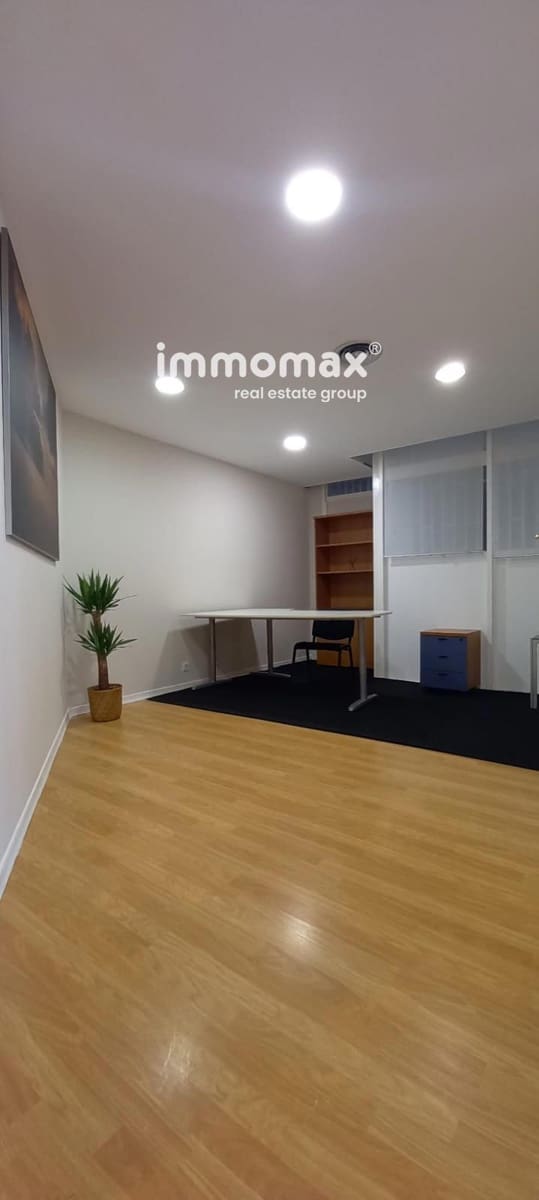 Kontor til leje i Barcelona by - € 450 (Ref: 8891928)