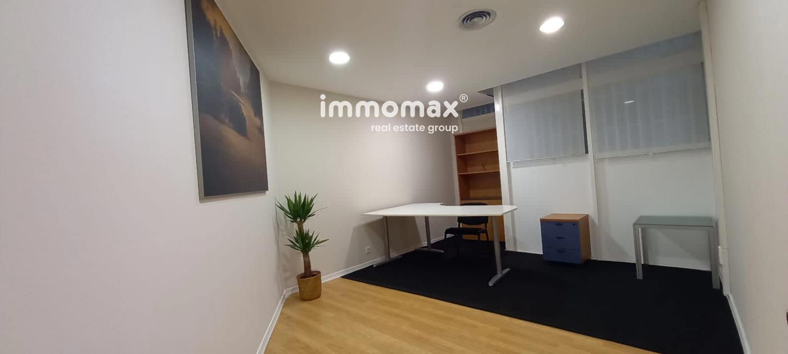 Kontor til leje i Barcelona by - € 450 (Ref: 8891928)