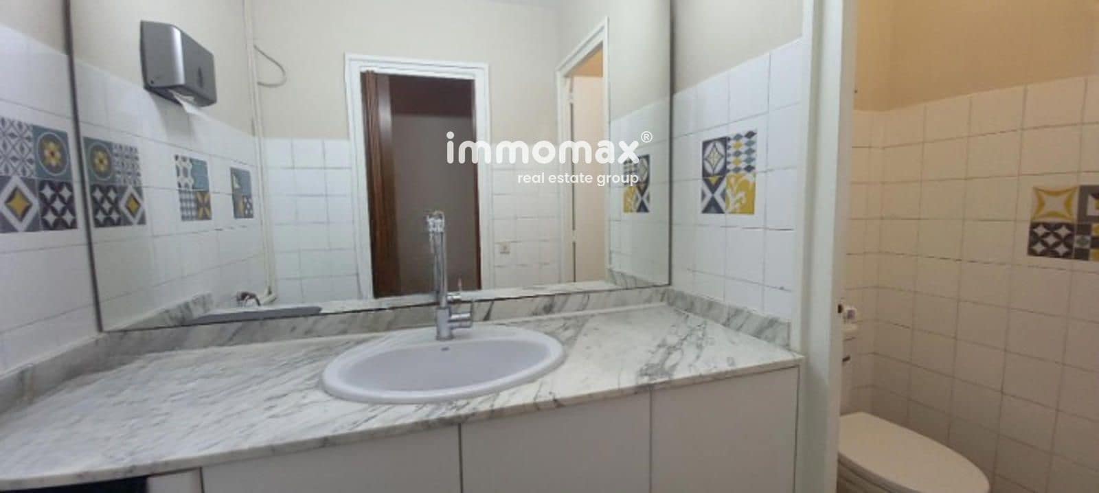 Kontor til leje i Barcelona by - € 450 (Ref: 8891928)