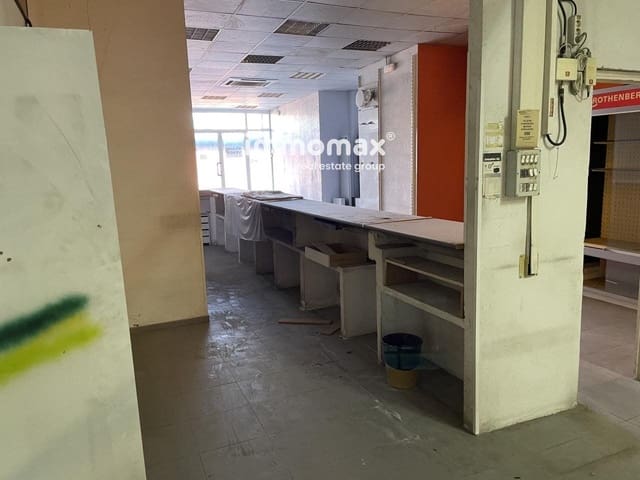 Commercieel te koop in L'Hospitalet de Llobregat - € 625.000 (Ref: 8897812)