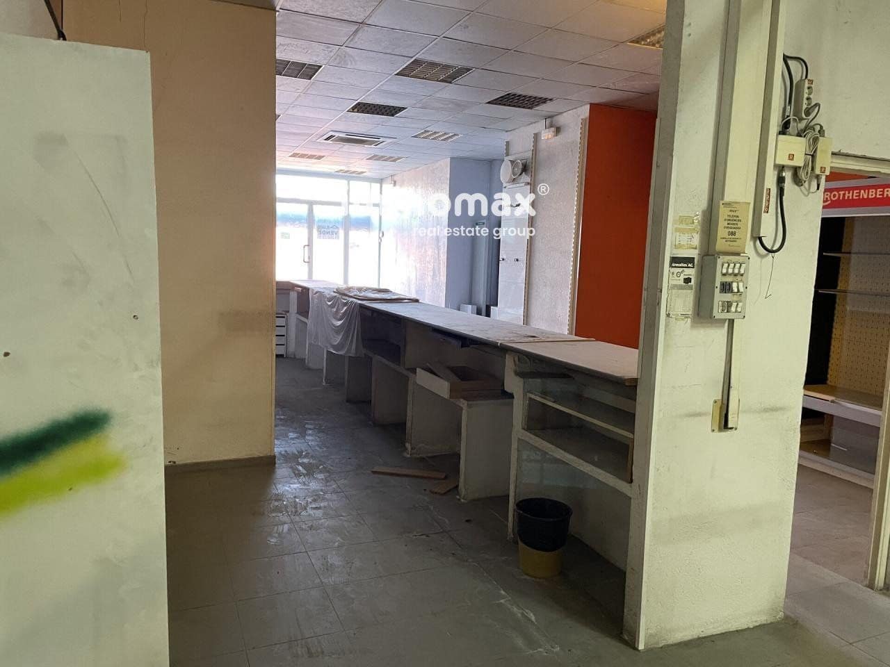 Erhverv til salg i L'Hospitalet de Llobregat - € 600.000 (Ref: 8897812)