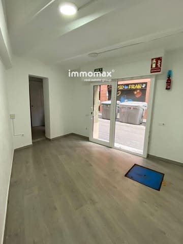 Commercial for rent in Barcelona city - € 550 (Ref: 8899653)